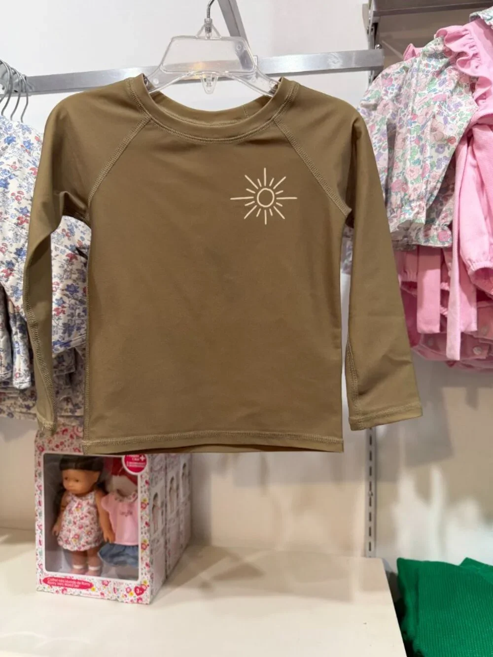 NWT Rylee + Cru Rashguard